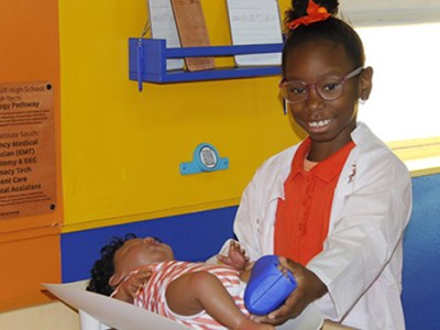 Fourth grade students explore future medical careers at Otto Fridia’s new innovation lab