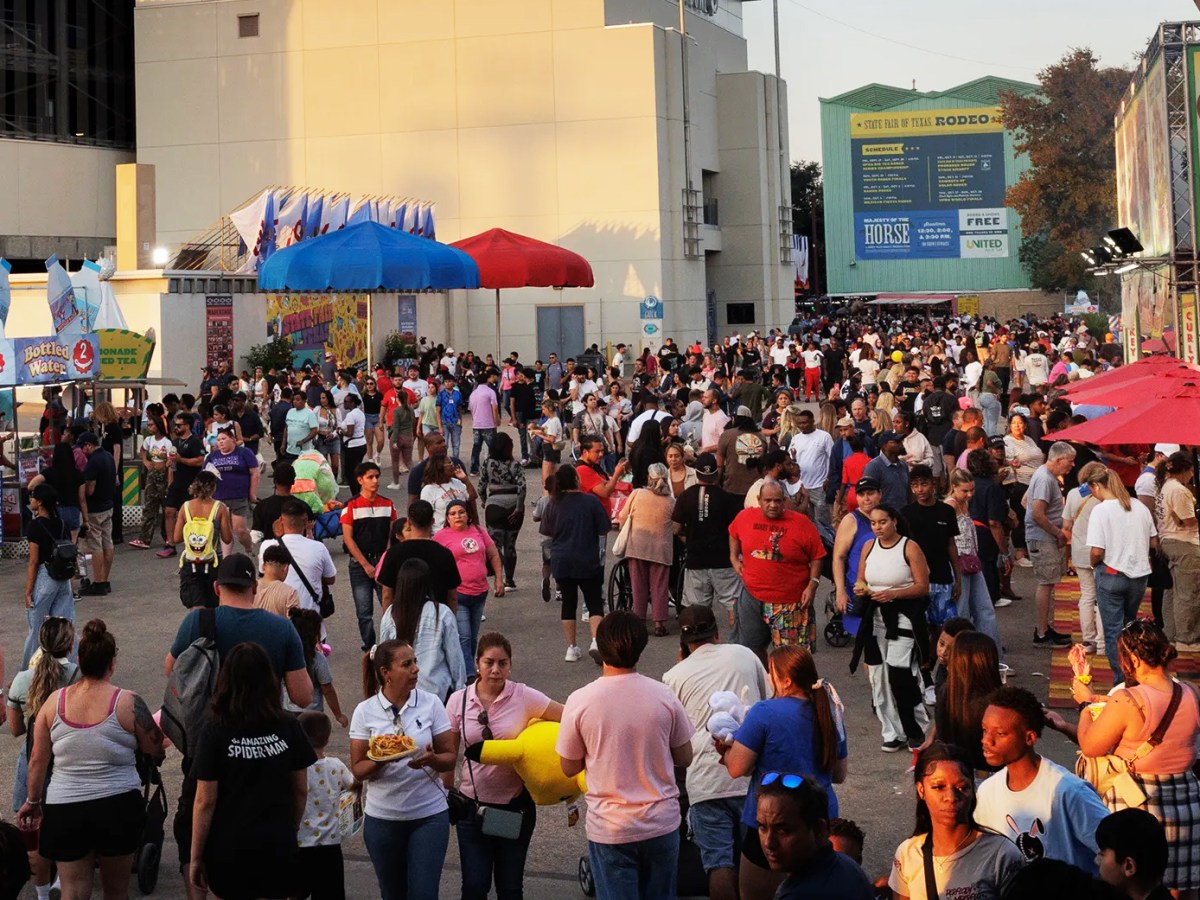 Is Texas still leading U.S. in population growth?